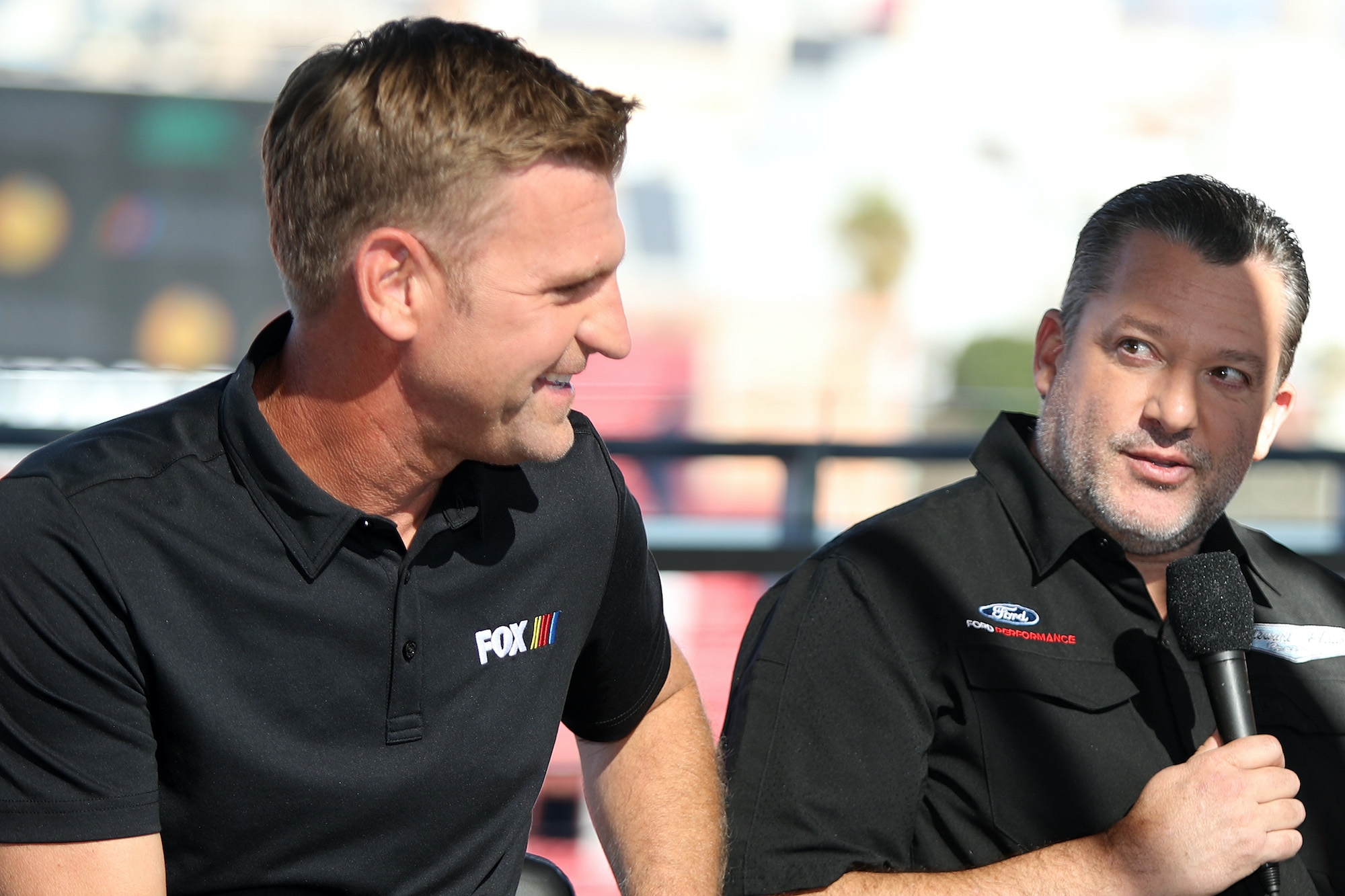 Clint Bowyer Surprisingly Absent From Fox's Final Broadcast of 2022 NASCAR Cup Series Season