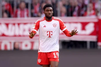 Alphonso Davies Liverpool