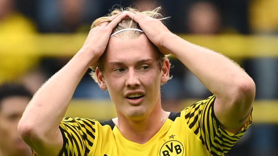 Julian Brandt Looking Dejected