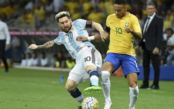 Lionel Messi and Neymar in Argentina vs Brazil