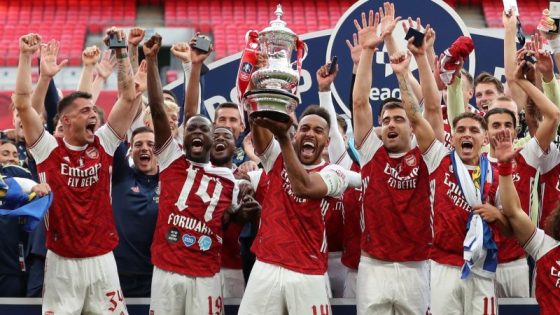 Arsenal Celebrating FA Cup Win
