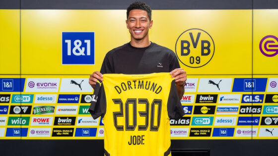 Jobe Does Not Wear Bellingham on His Shirt - Borussia Dortmund
