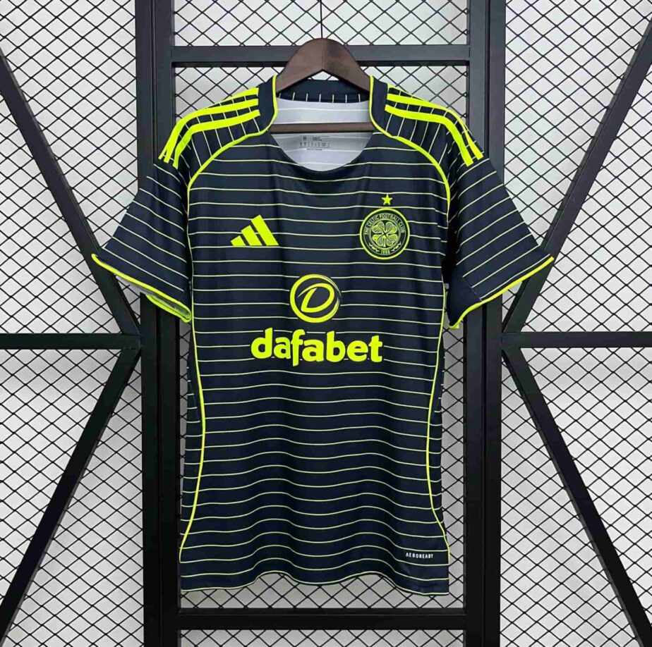 Fans react to the new Celtic away kit for the 2025/26 season
