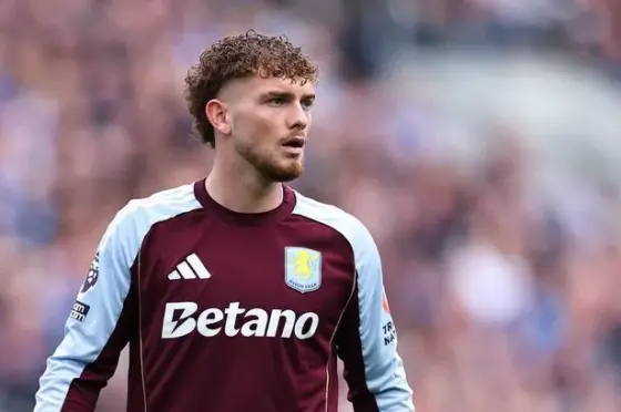 Harvey Elliott aston villa liverpool