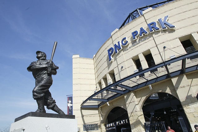 MLB: 10 Best Ballparks to Watch a Game
