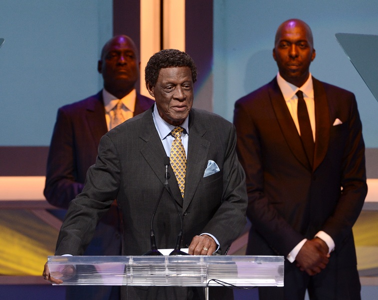 Elgin Baylor speaks to the audience during an NBA event.