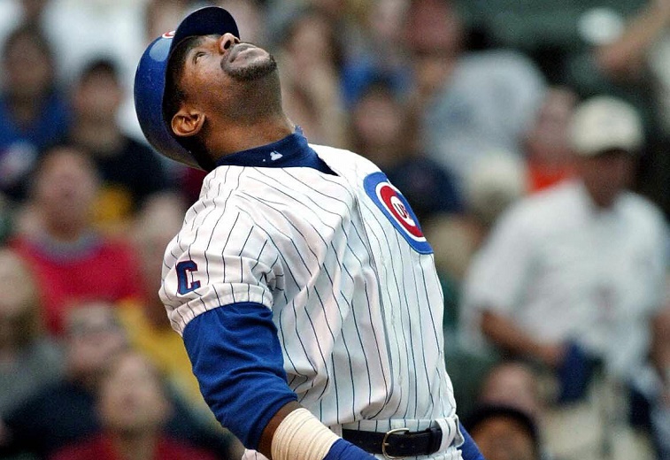 Chicago Cubs right fielder Sammy Sosa fouls out in the ninth inning 30 May, 2003 against the Houston Astros at Wrigley Field in Chicago, Illinois. It was Sosa's first game back from the disabled list and he struck out in his three prior at-bats in the Astros 9-1 victory over the Cubs.