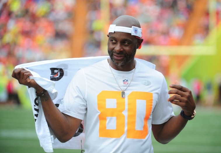 Jerry Rice walks off the field at the 2014 Pro Bowl.