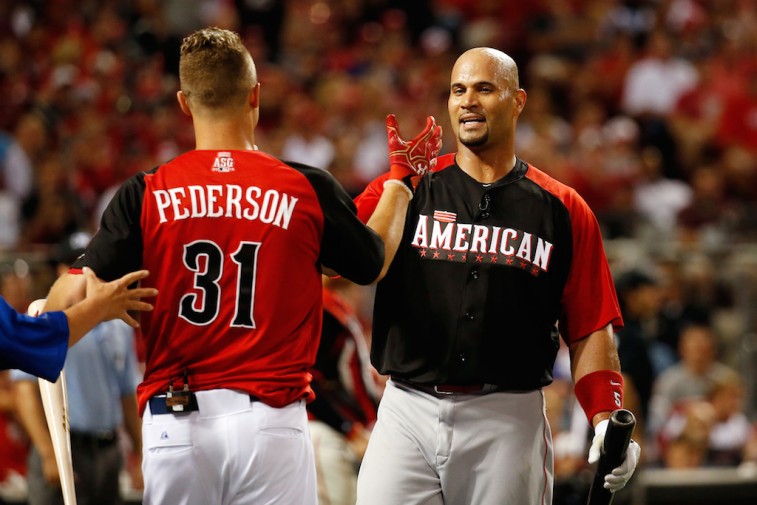Albert Pujols congratulates Joc Pederson