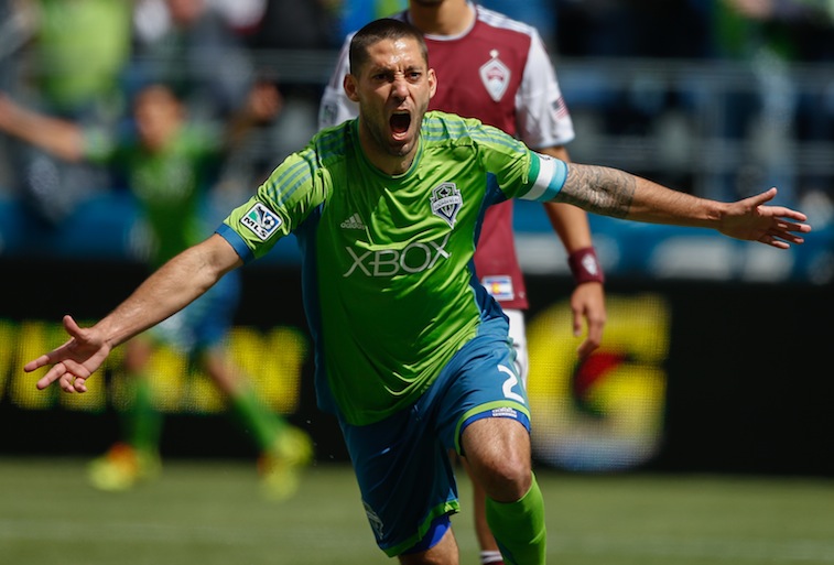 Clint Dempsey scores a goal