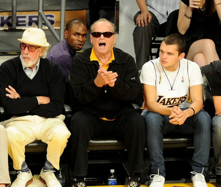 Jack Nicholson cheers on the Los Angeles Lakers