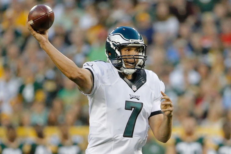 Sam Bradford throws against the Green Bay Packers during the preseason