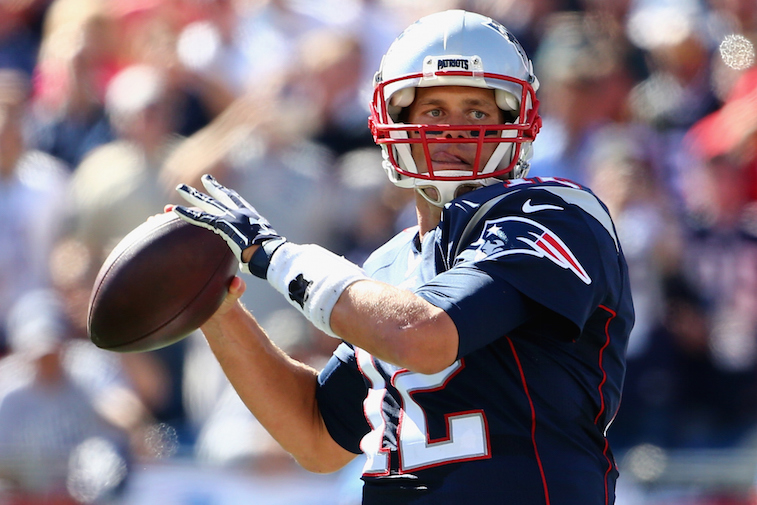 Tom Brady sets to pass against the Jaguars