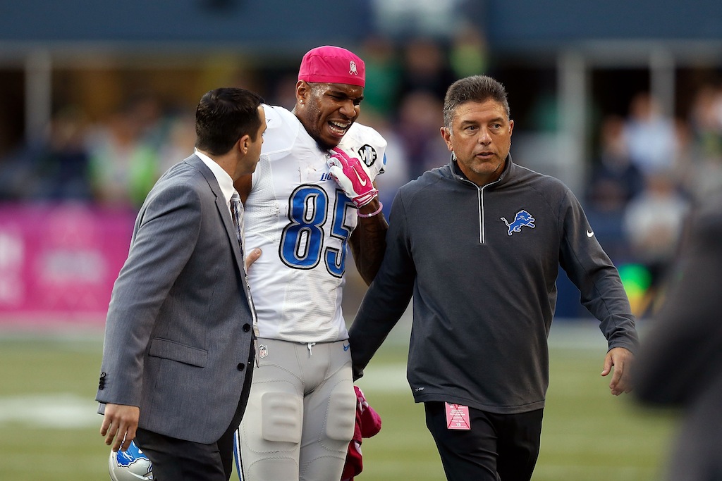 SEATTLE, WA - OCTOBER 05: Eric Ebron #85 of the Detroit Lions reacts after suffering an apparent knee injury during the game against the Seattle Seahawks at CenturyLink Field on October 5, 2015 in Seattle, Washington.