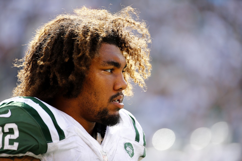 Leonard Williams looks on during a game against the Eagles