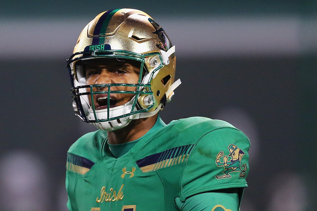 DeShone Kizer directs the Fighting Irish