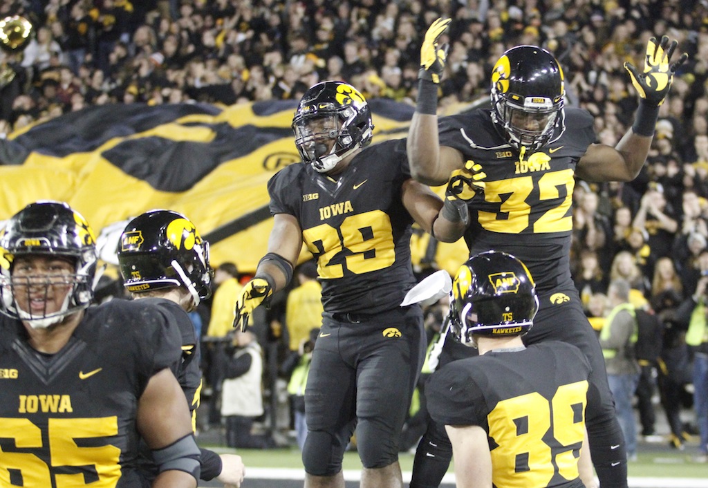 Iowa Hawkeyes celebrate a touchdown
