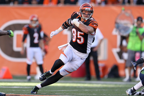 Tyler Eifert is one of many who deserve new NFL contracts.