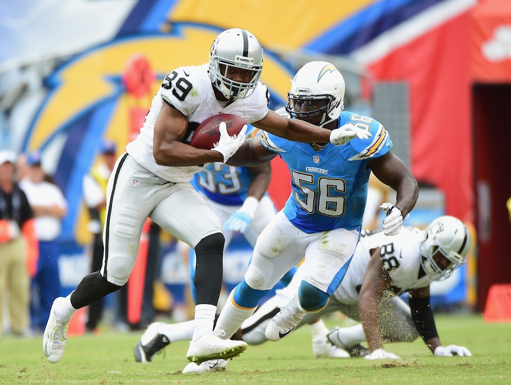 Amari Coopers looks to run after the catch