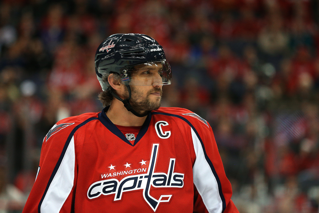 NHL: Alex Ovechkin and 4 Players Who Hit 500 Goals the Fastest