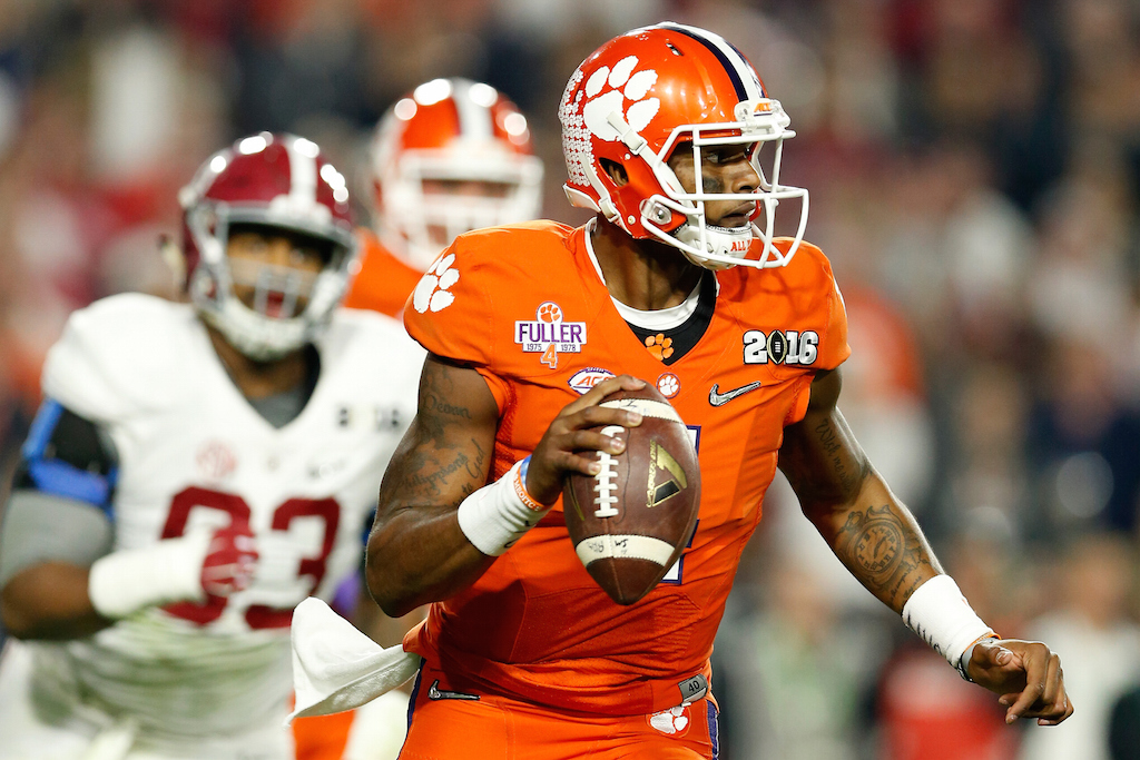 Deshaun Watson looks to throw against Alabama