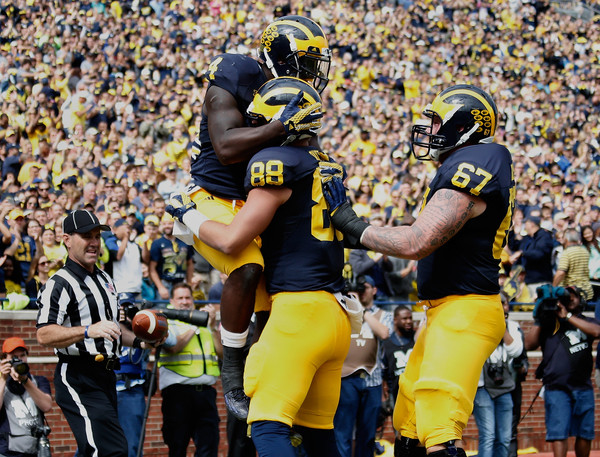College Football: 3 Teams to Watch Out for Next Season