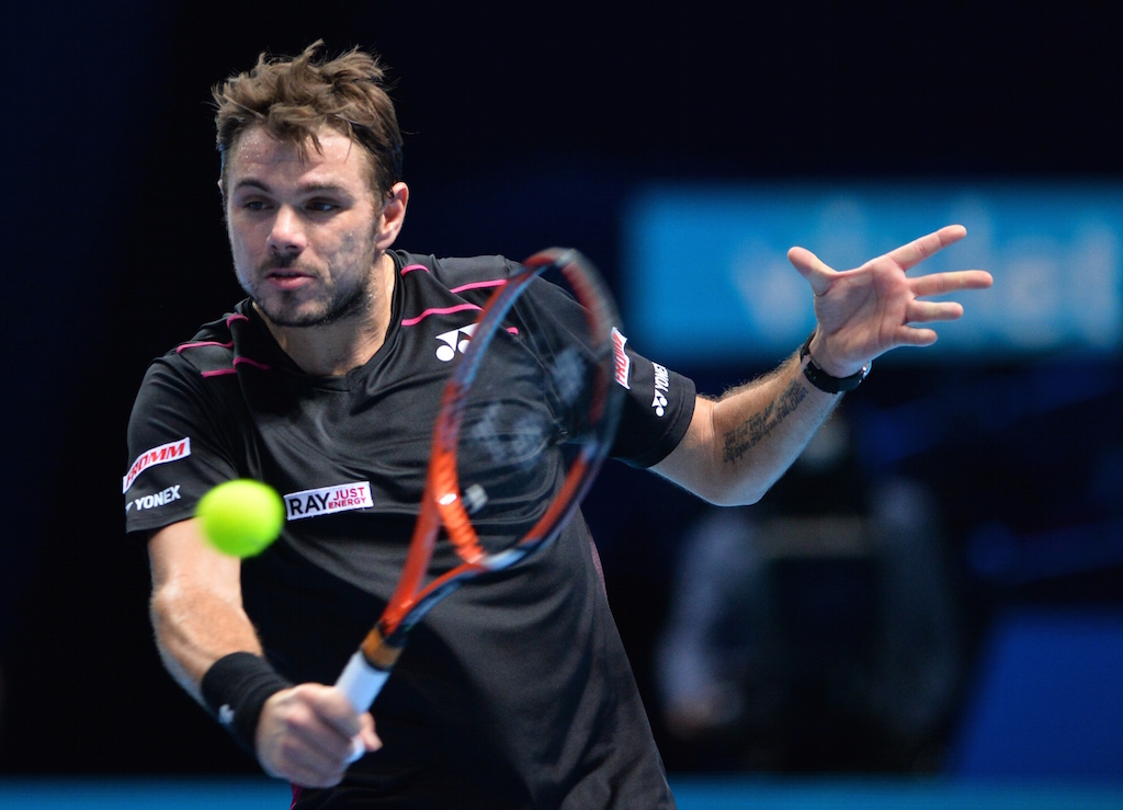 Stan Wawrinka returns a shot