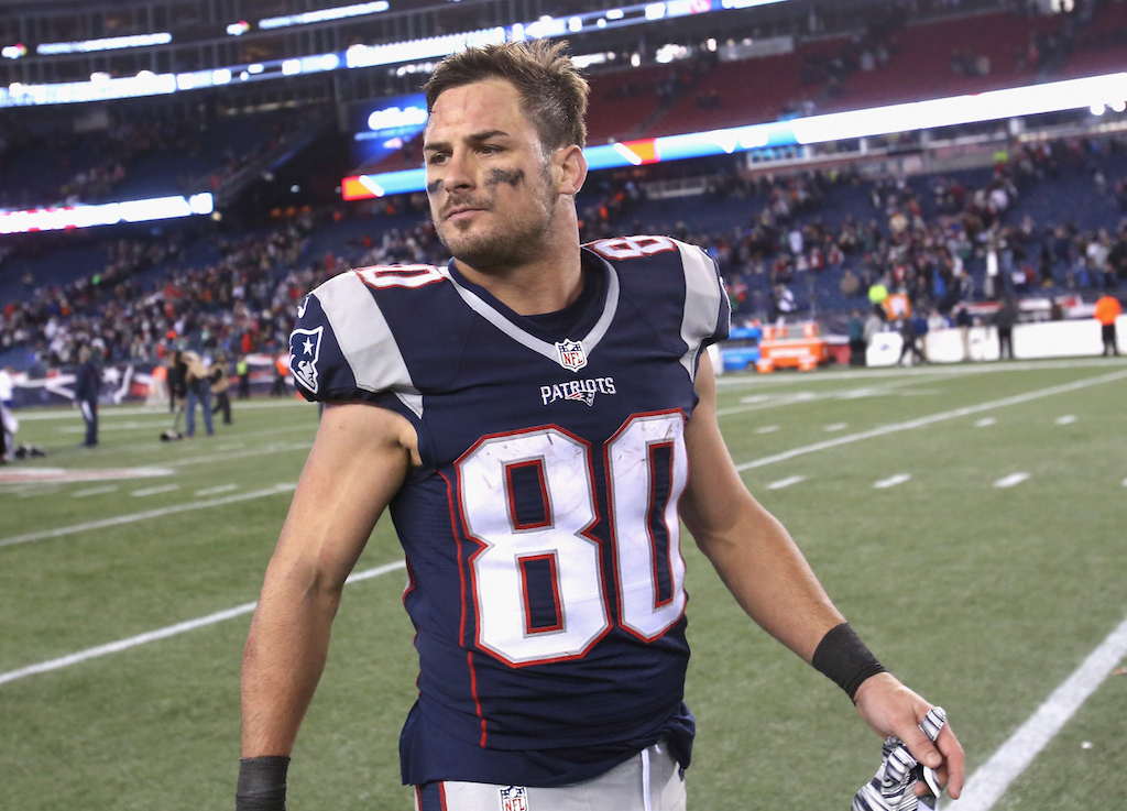 Danny Amendola leaves the field following a game in 2016. 