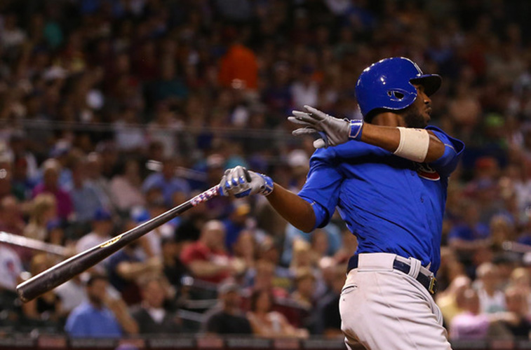 Dexter Fowler swings for the fences