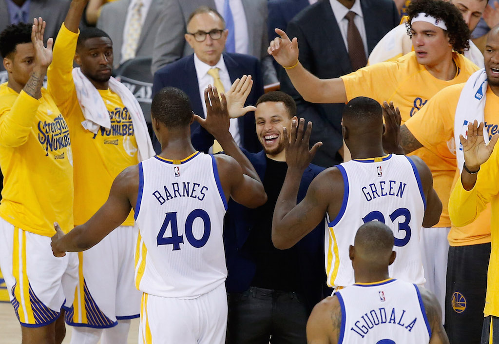 NBA: Why the Warriors Shouldn't Rush Back Stephen Curry