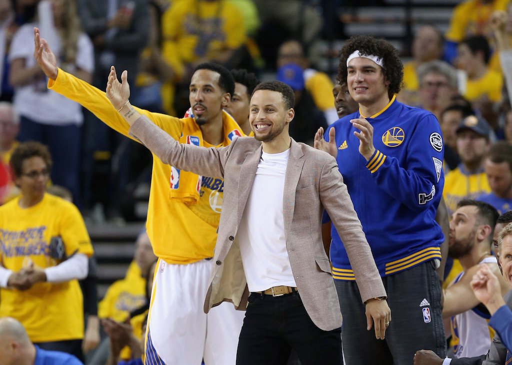 NBA: Why the Warriors Shouldn't Rush Back Stephen Curry