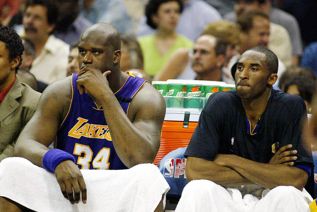 Shaquille O'Neal and Kobe Bryant look miserable on the Lakers bench.
