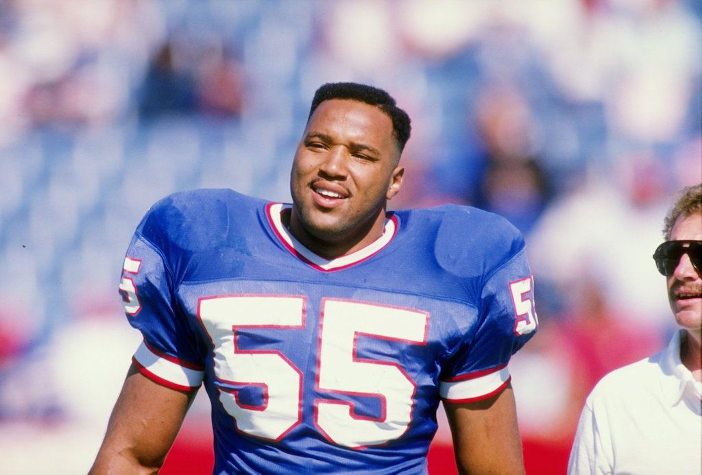 Cornelius Bennett can't be stopped | Rick Stewart/Allsport/Getty Images