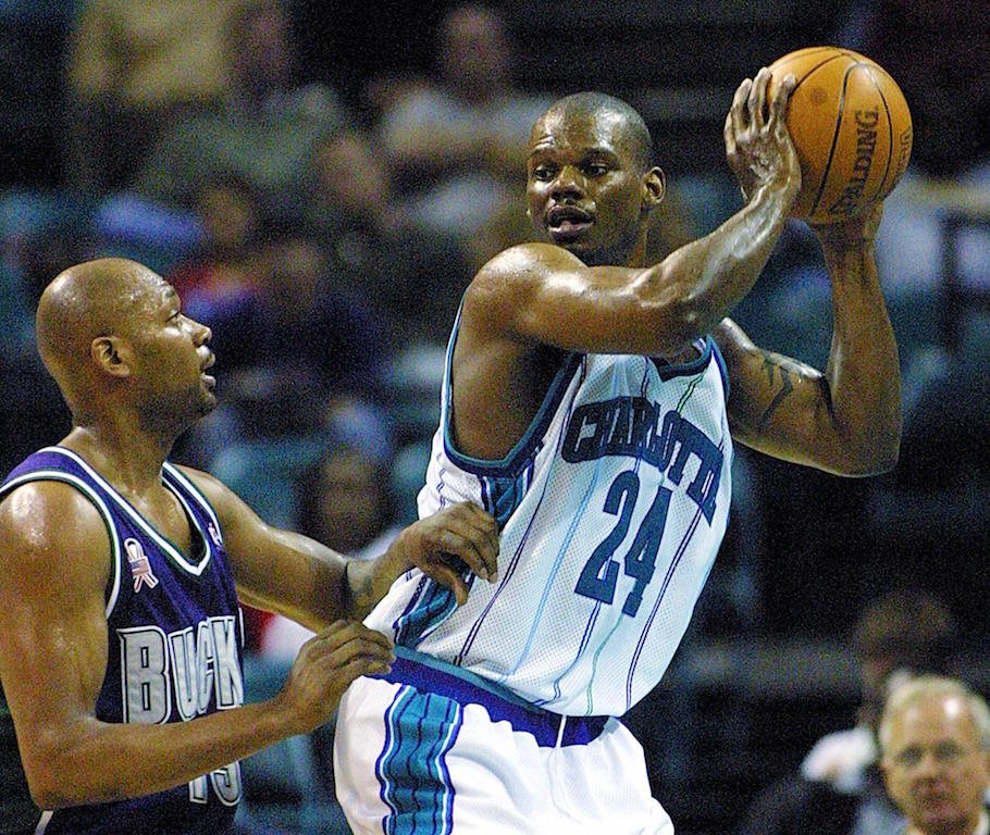 The 10 Best Uniforms in NBA History