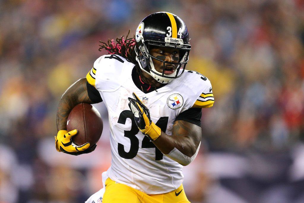 5 NFL Fantasy Running Backs With Favorable Fantasy Matchups in Week Two