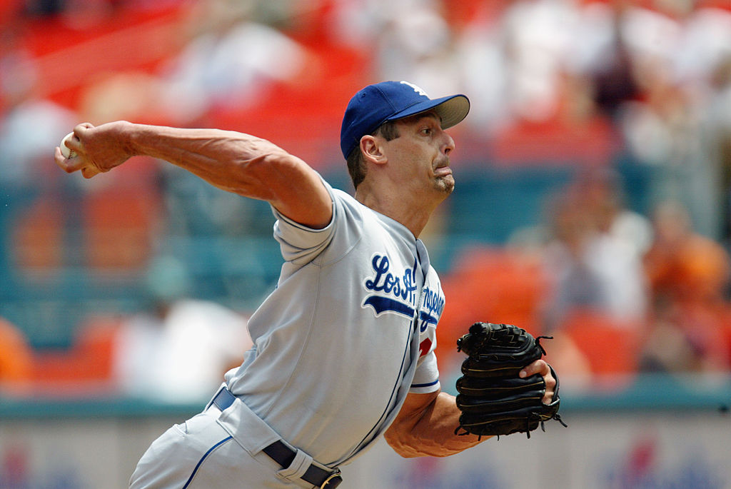 Starting pitcher Kevin Brown #27 of the Los Angeles Dodgers
