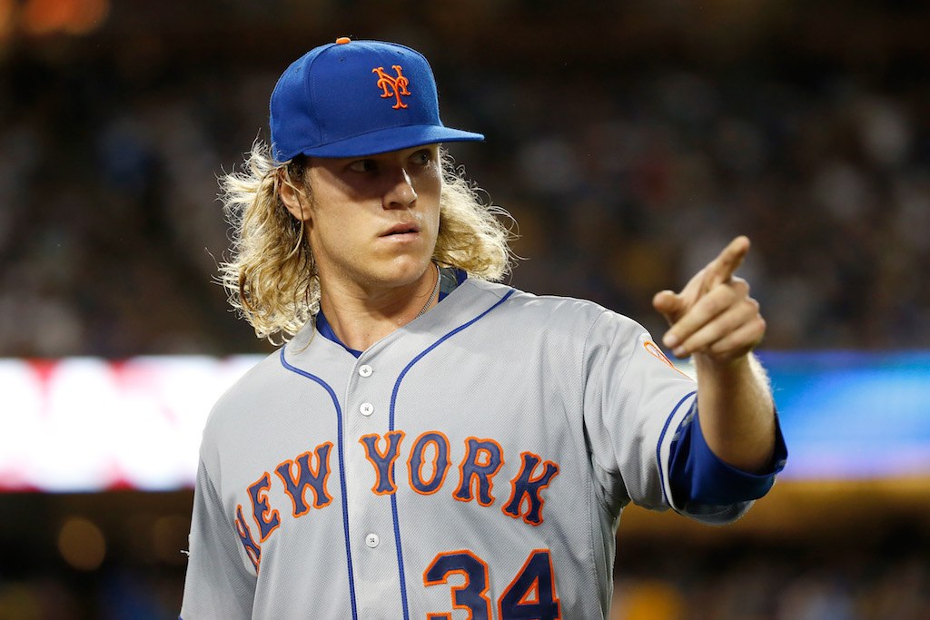 Noah Syndergaard points at his competition.