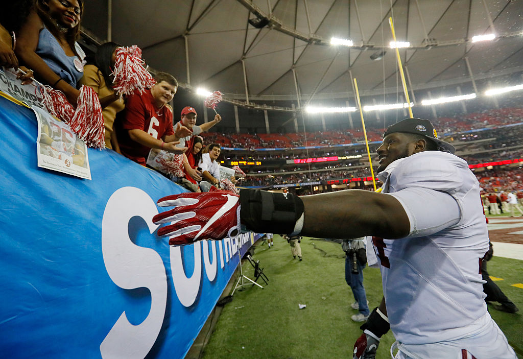 Cam Robinson #74 of the Alabama Crimson Tide