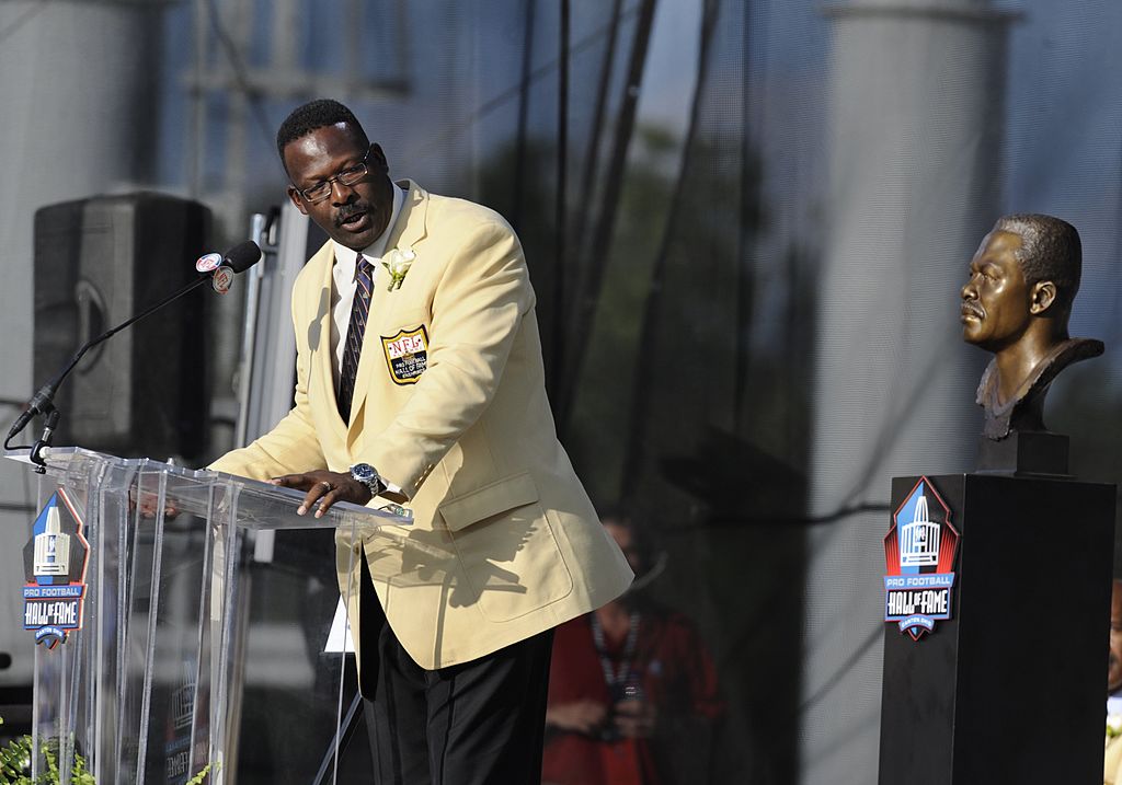 Andre Tippett of the New England Patriots addresses fans during the Class of 2008 Pro Football Hall of Fame Enshrinement.