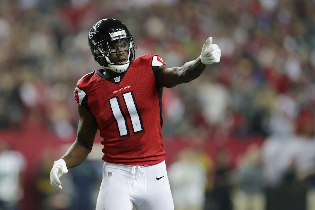 Julio Jones gives his teammates the thumbs up.