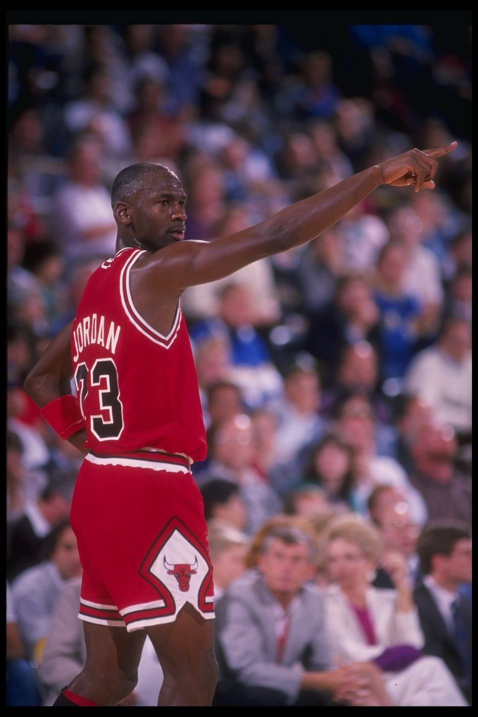 Michael Jordan punti durante una partita.