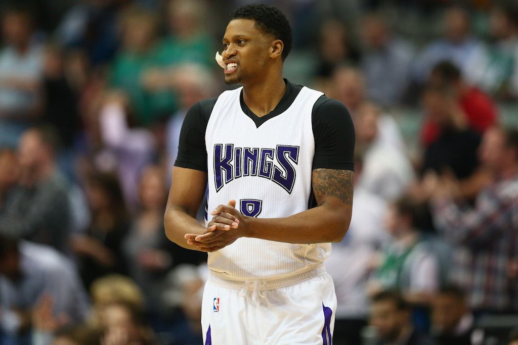 Rudy Gay claps his hands after scoring | Ronald Martinez/Getty Images