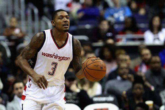 Bradley Beal looks to pass to his teammate.