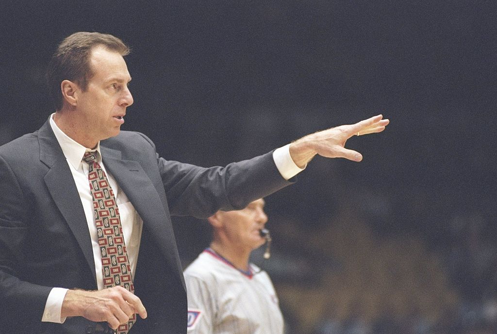 Dave Cowens gestures to his team.