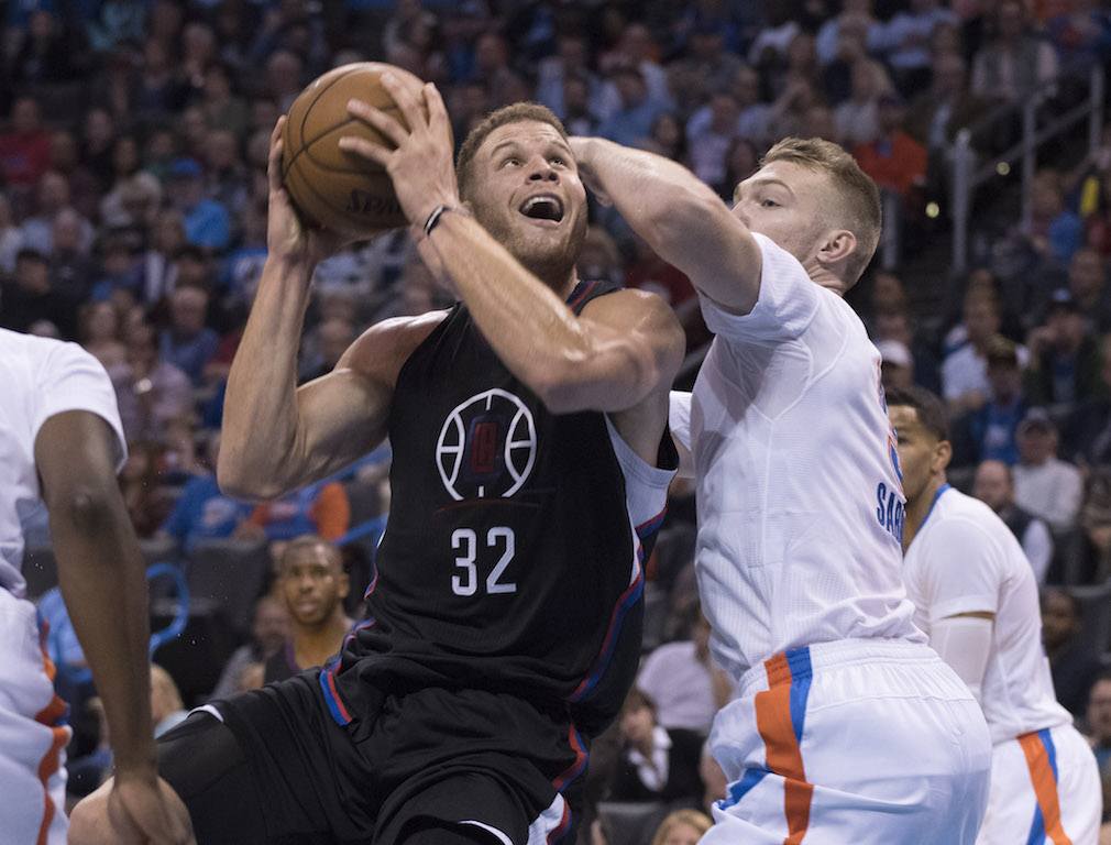 Blake Griffin battles to the bucket.
