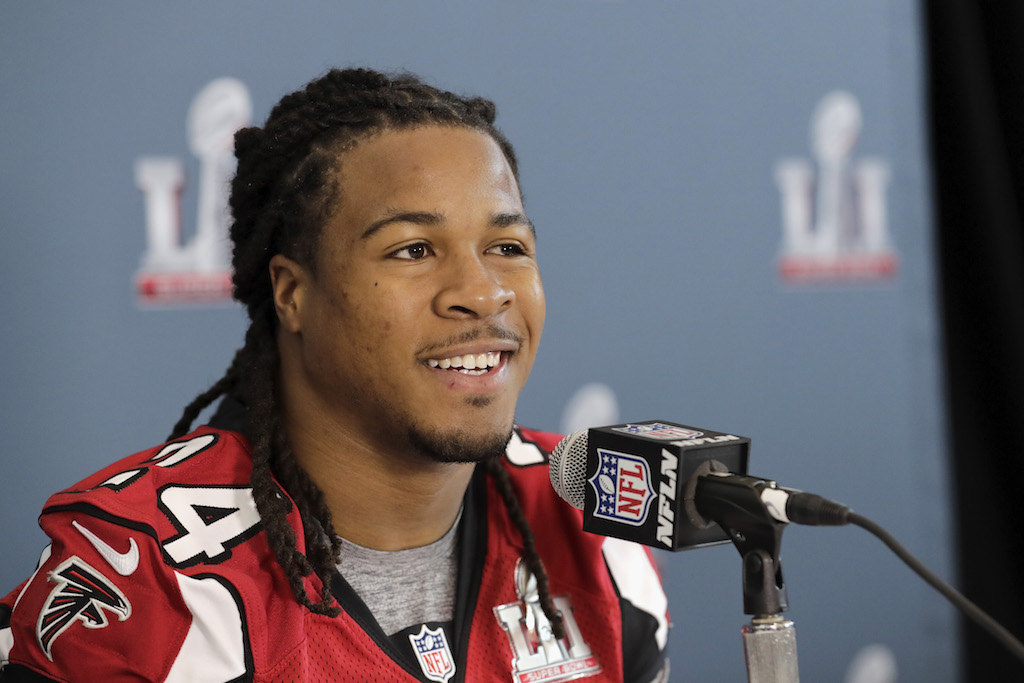 Devonta Freeman chats with the press. Devonta Freeman talks to the media during the Super Bowl LI press conference.