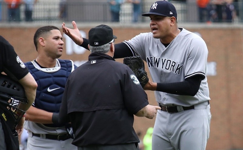 Shot of Gary Sanchez and Dellin Betances, who is arguing with an umpire, in 2017.