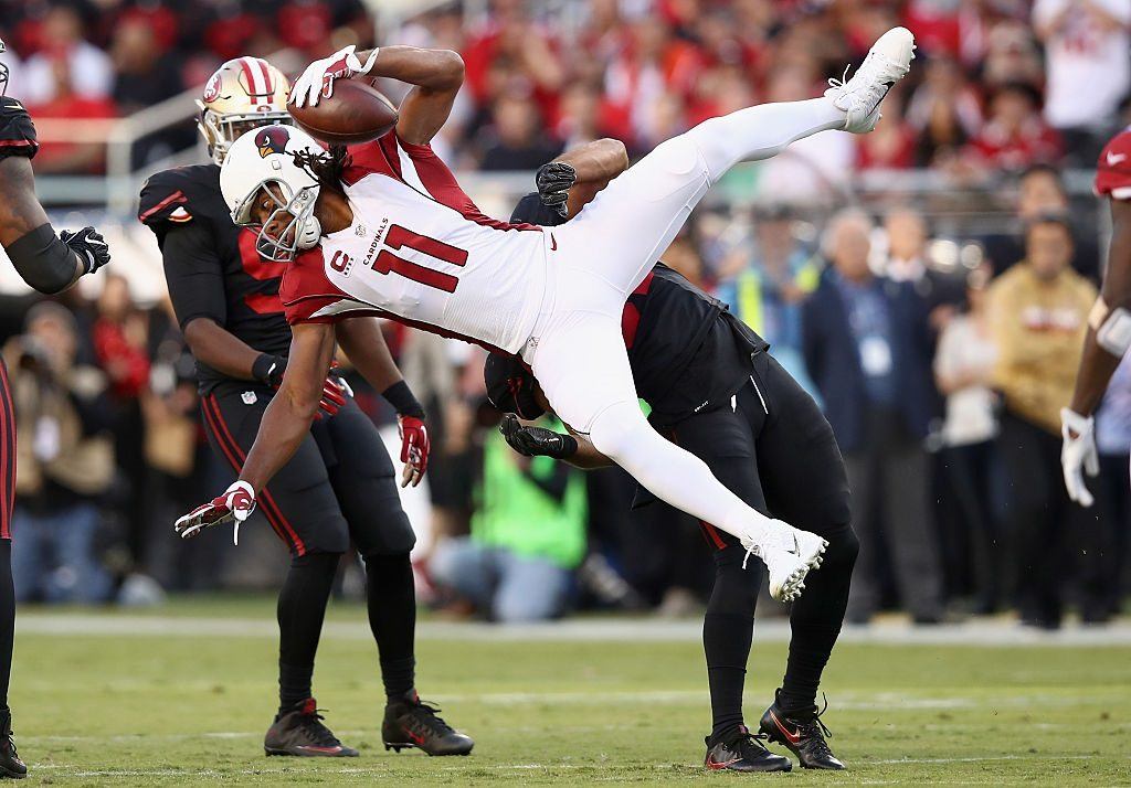 Larry Fitzgerald defies gravity Larry Fitzgerald defies gravity