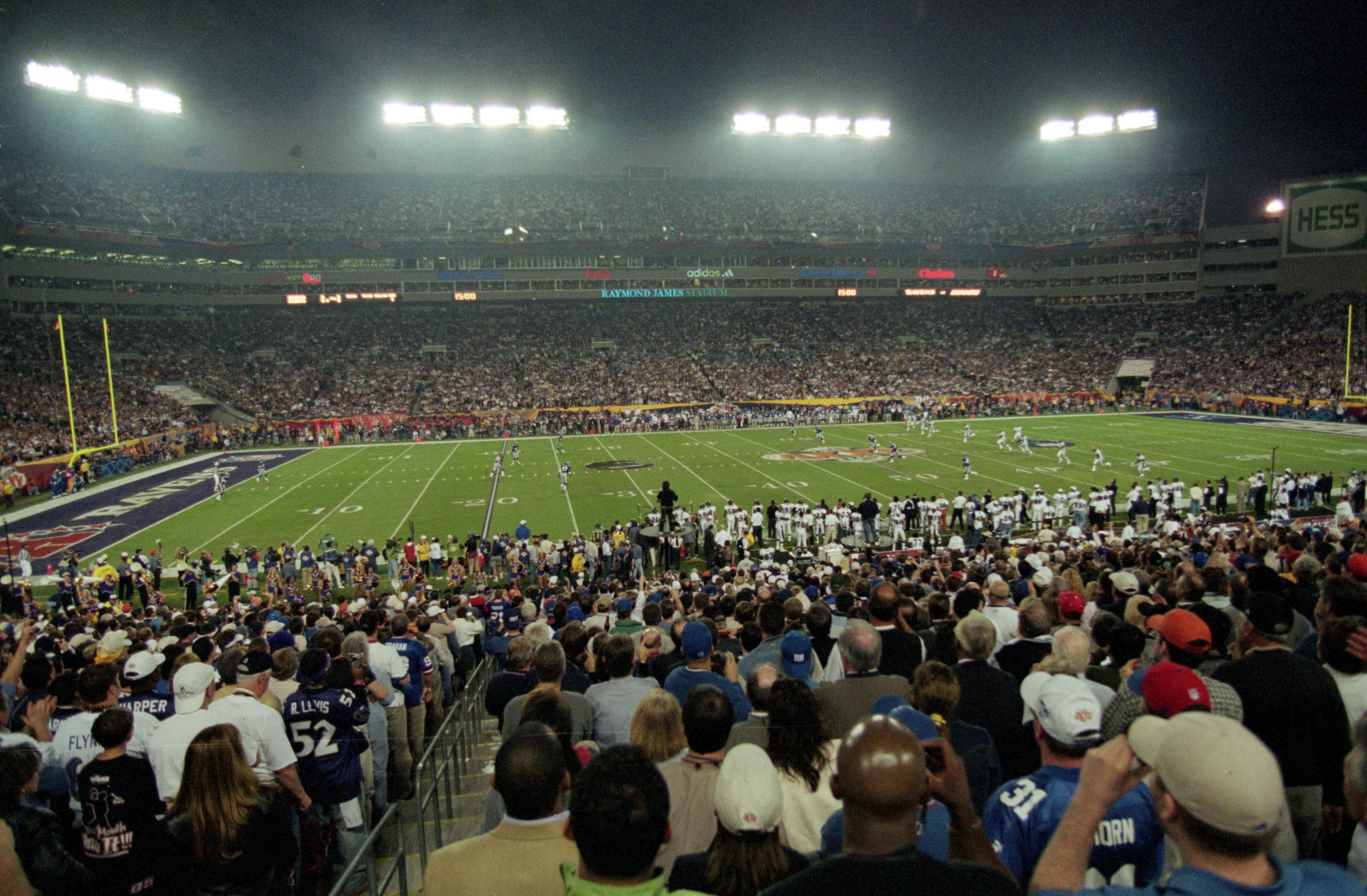  A view of the kick off during the Super Bowl XXXV Game between the New York Giants and the Baltimore Ravens at the Raymond James Stadium in Tampa, Florida.