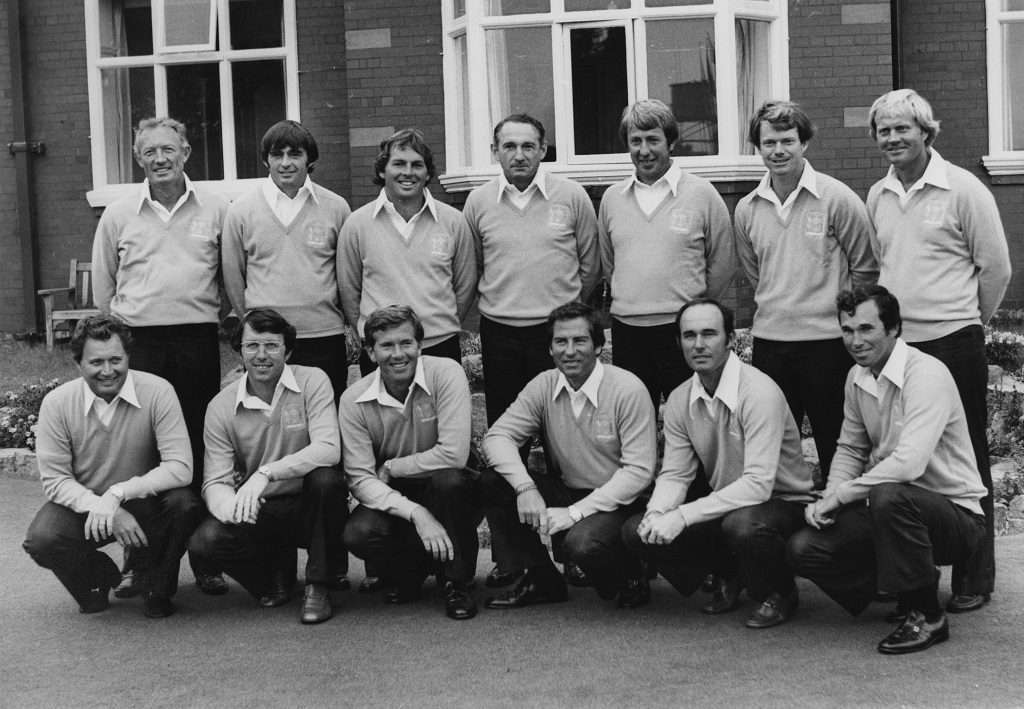 Ed Sneed (bottom row, third from left) on the 1977 American Ryder Cup team